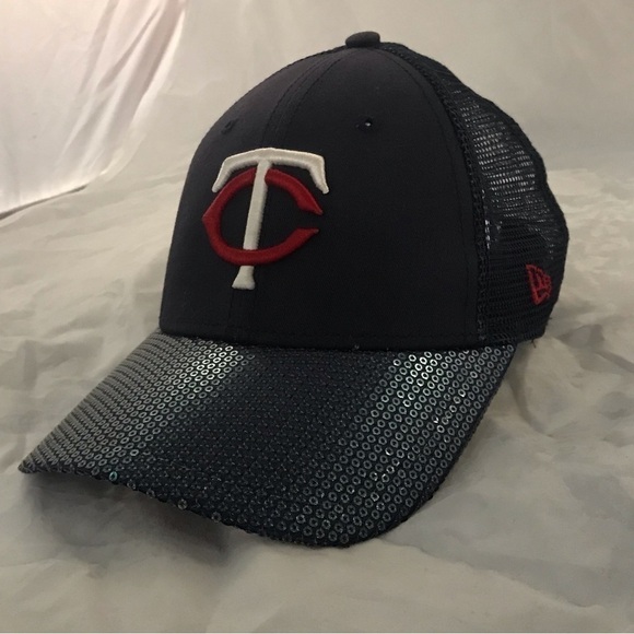 Minnesota Twins Women\'s SnapBack Sequined Baseball Cap by New Era  NWOT main image 6